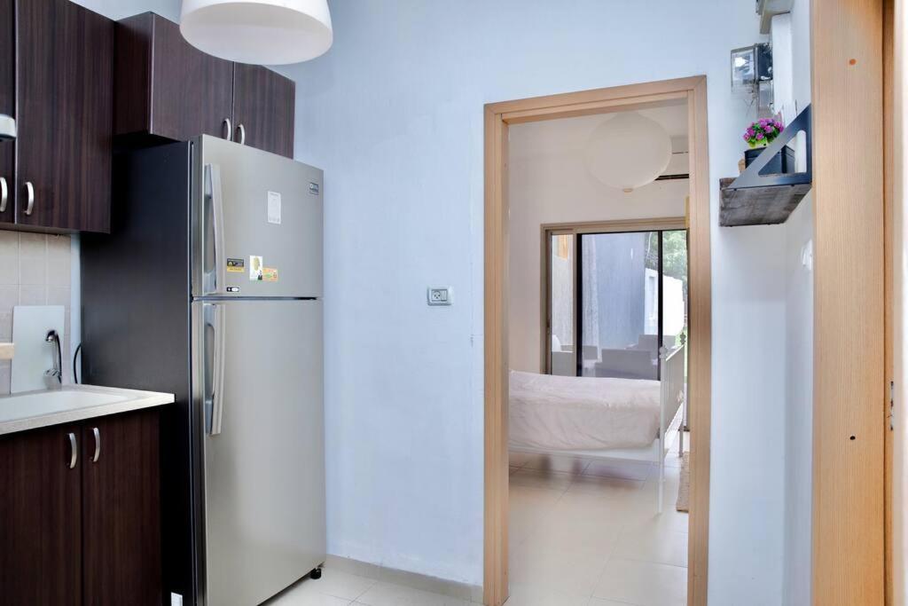 Homey Apartment Near The Beach Hadera Eksteriør bilde